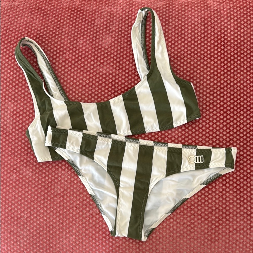 Solid & Striped green and white bikini set M